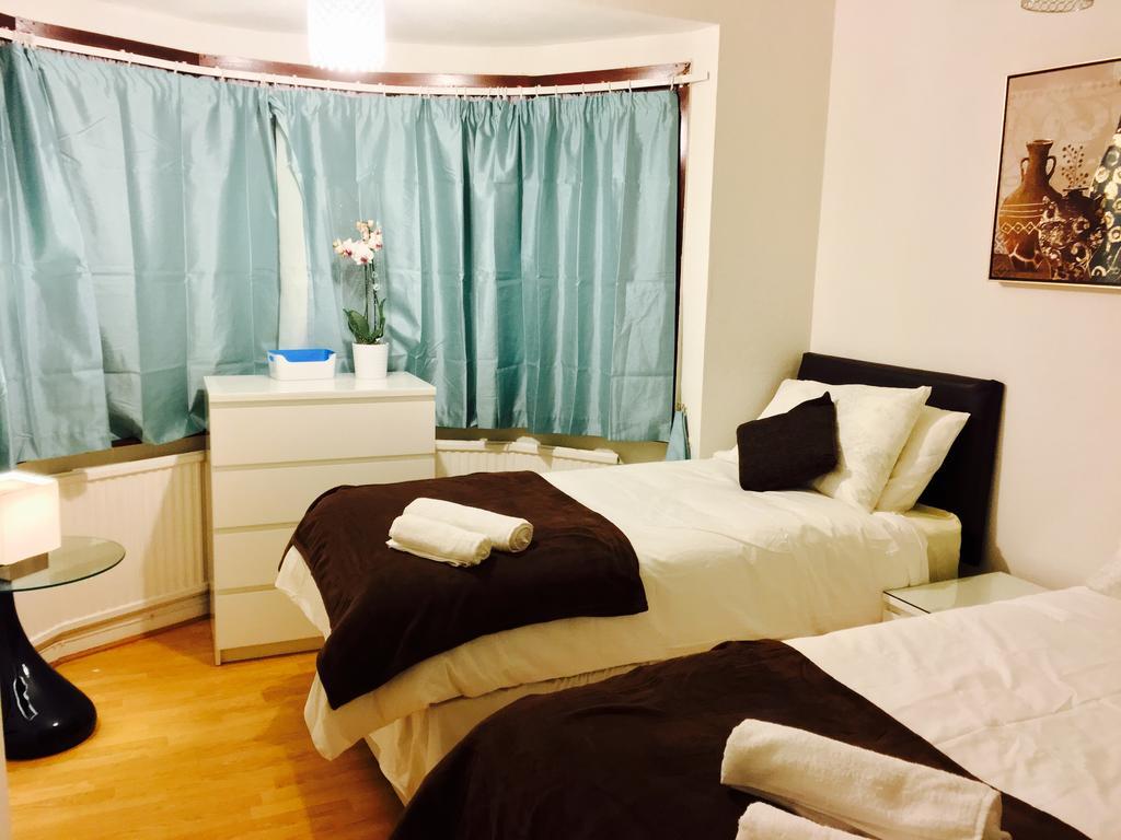 Gable Lodge Londyn Zewnętrze zdjęcie